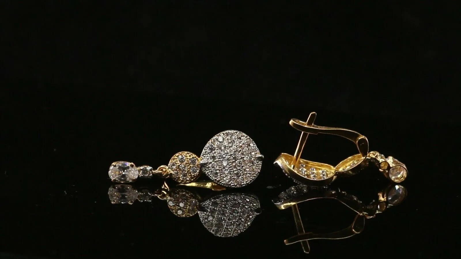 22k 22ct Solid Gold ELEGANT Simple Clip ON With Stones Design E6010