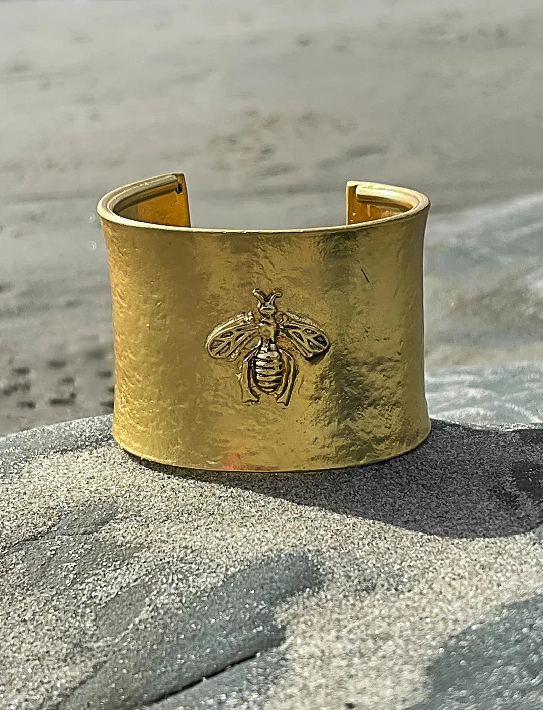 Bee Cuff