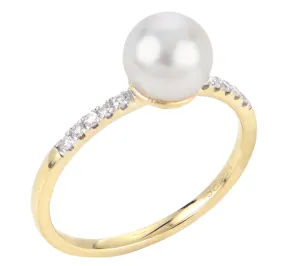 Simple Pearl Ring