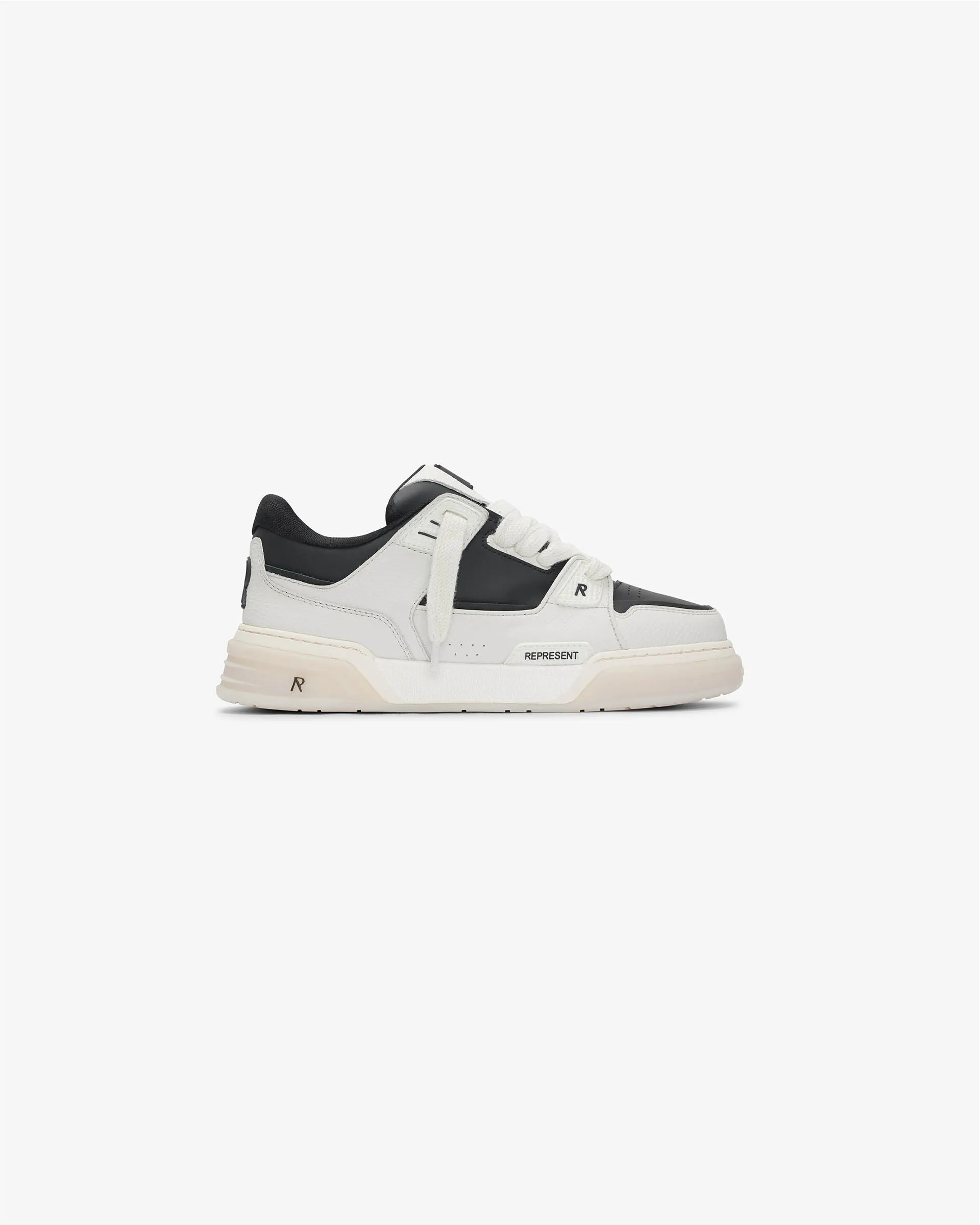 Studio Sneaker - Vintage White Black