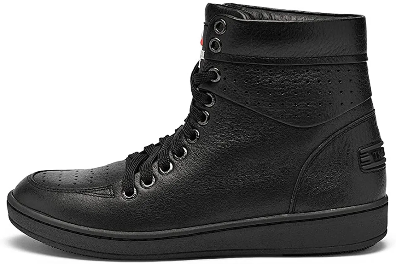 Travel Fox Lace-up High Top - Black