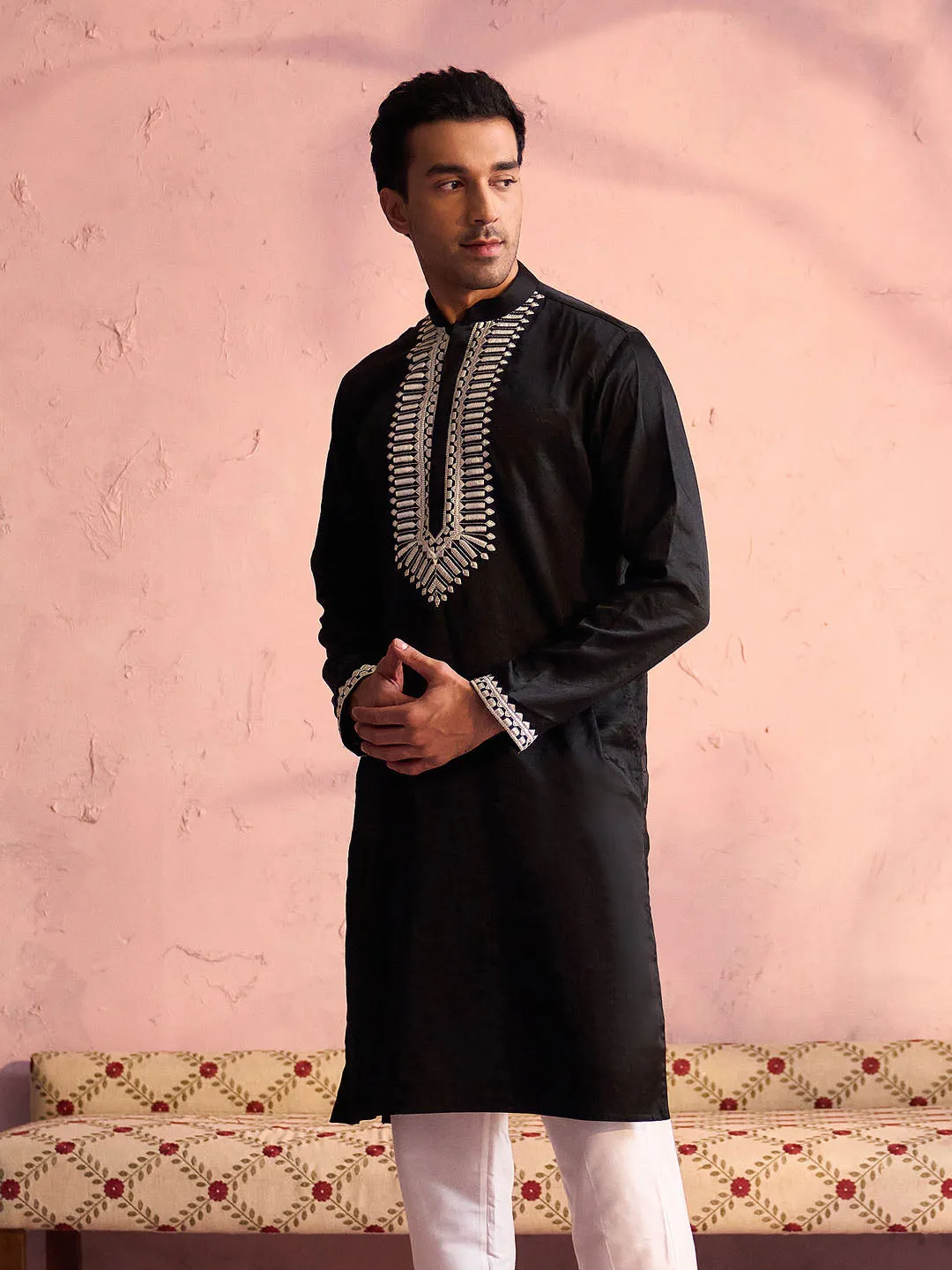 Vastramay Men's Black Silk Machine Embroidered Kurta