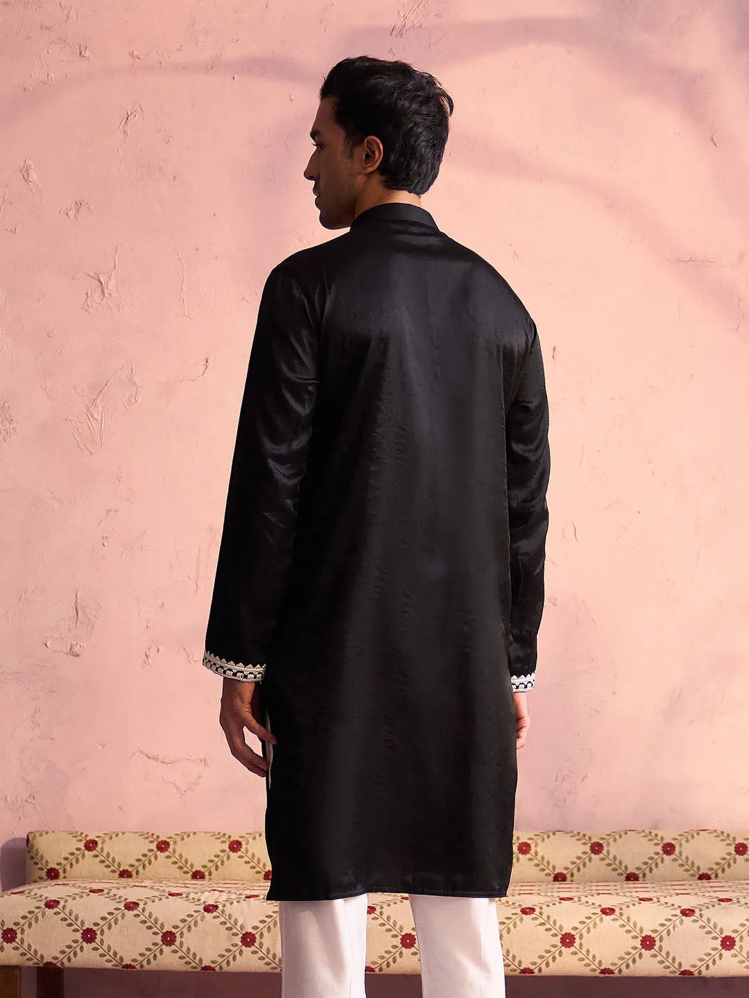 Vastramay Men's Black Silk Machine Embroidered Kurta