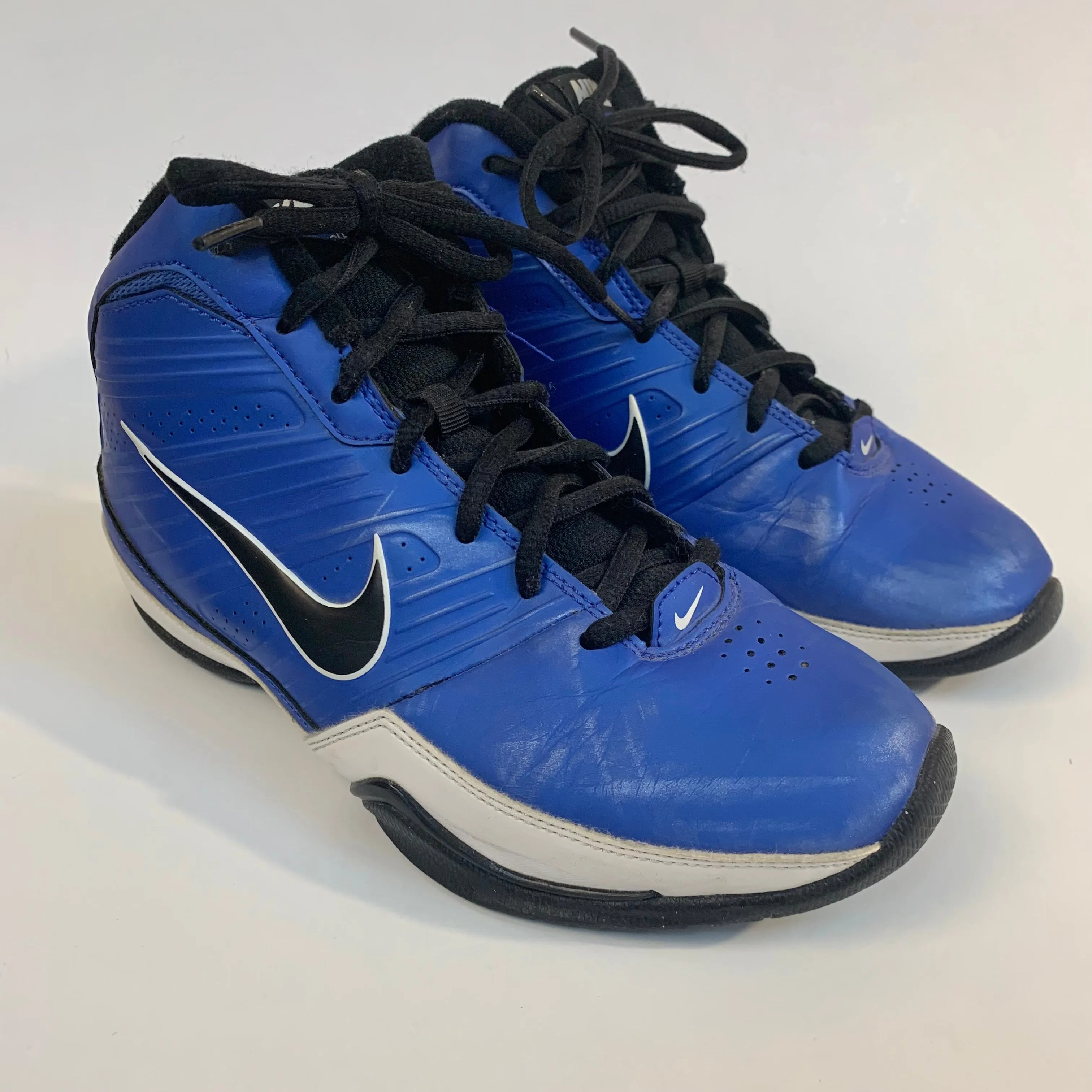 Vintage bright blue Nike basketball hi tops 6.5/7