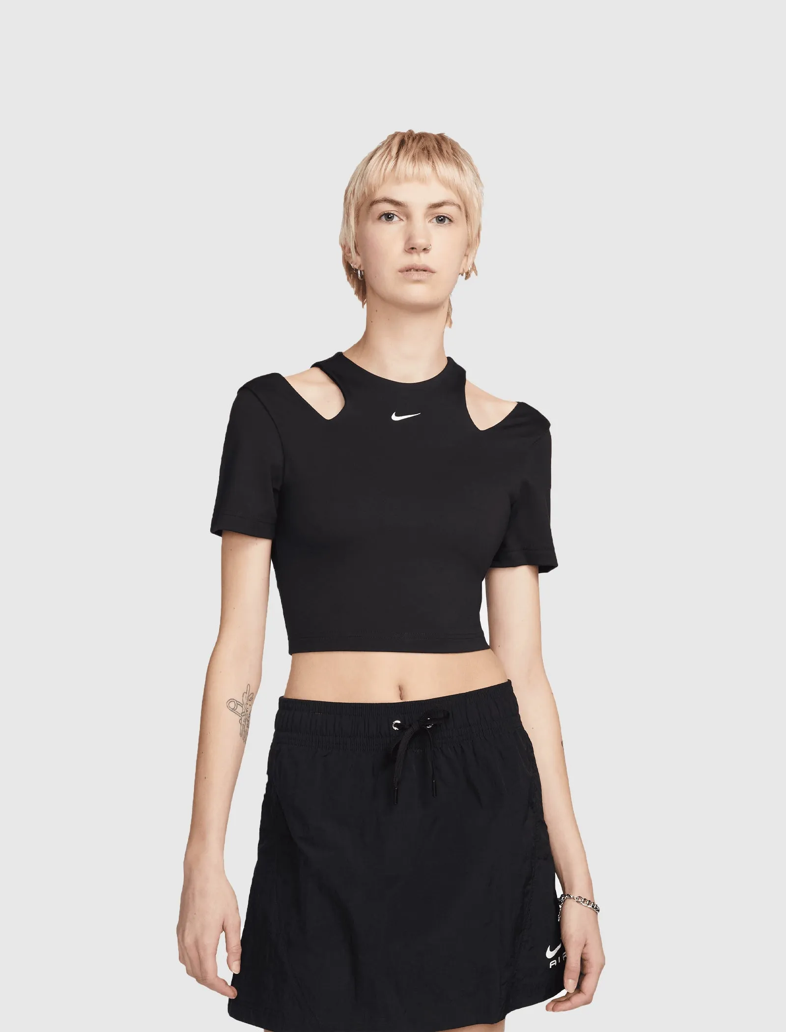 WOMEN'S ESSENTIAL CUT OUT TOP