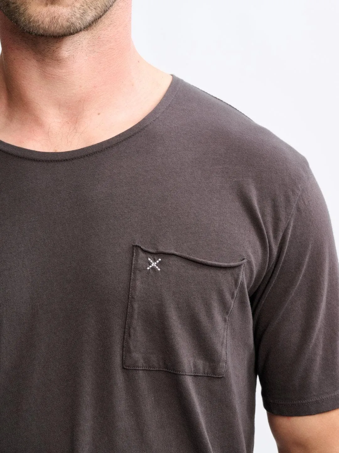 X-Pocket Curved Hem - Tee